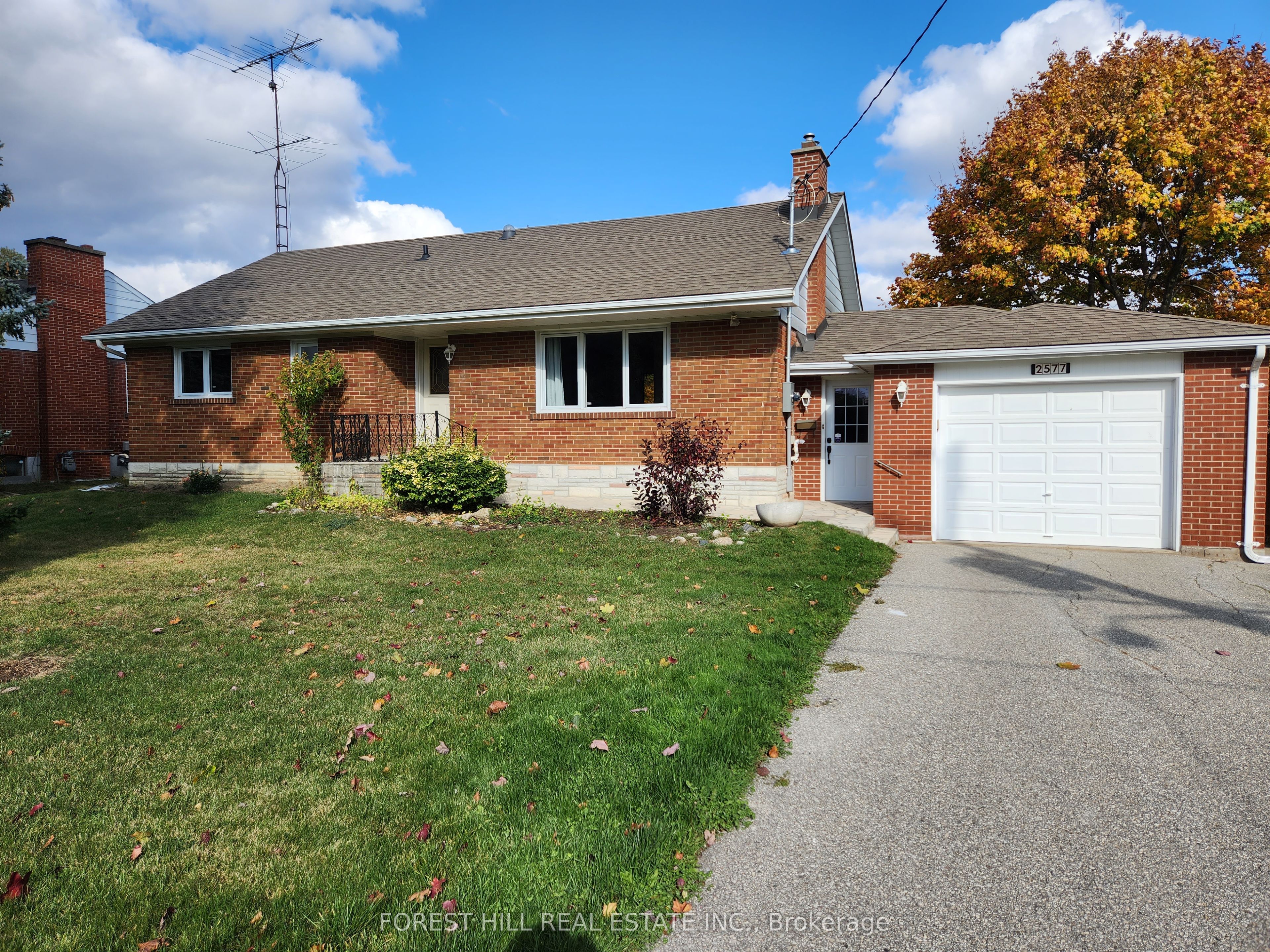 Lower-2577 Whaley Drive, Mississauga, ON, L5B 1X1