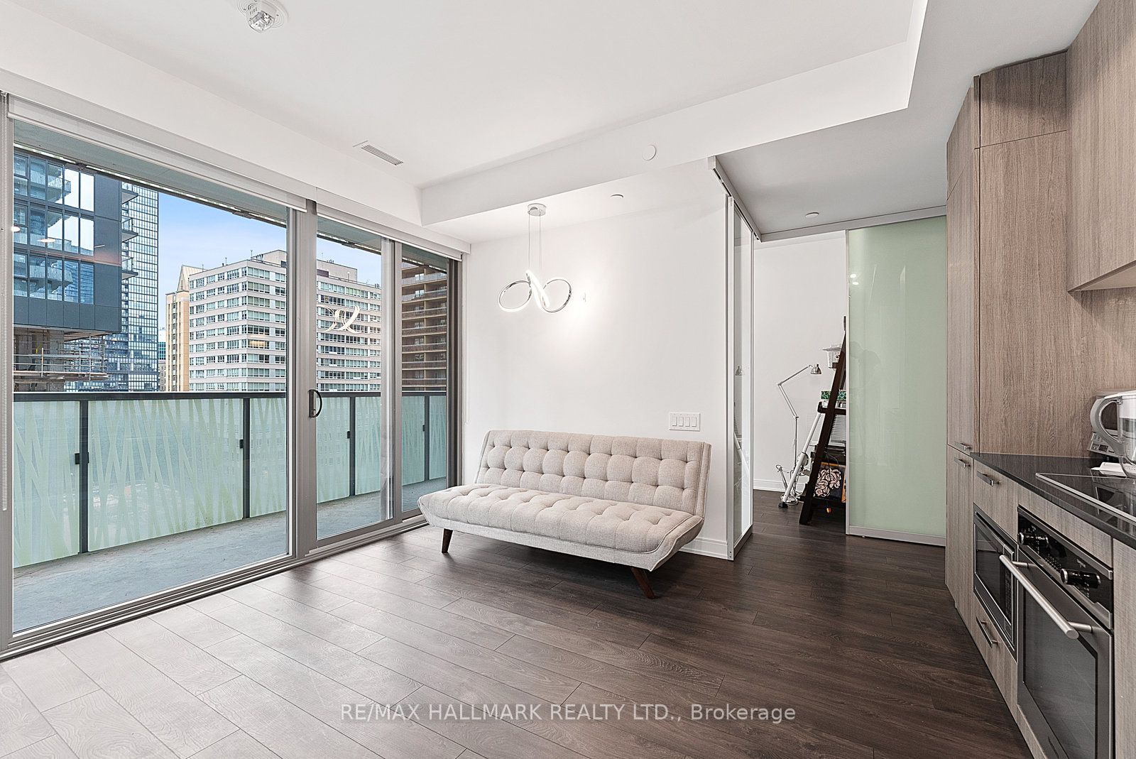 Additional image 5 of 601-50 Charles Street E, Toronto, ON, M4Y 0C3