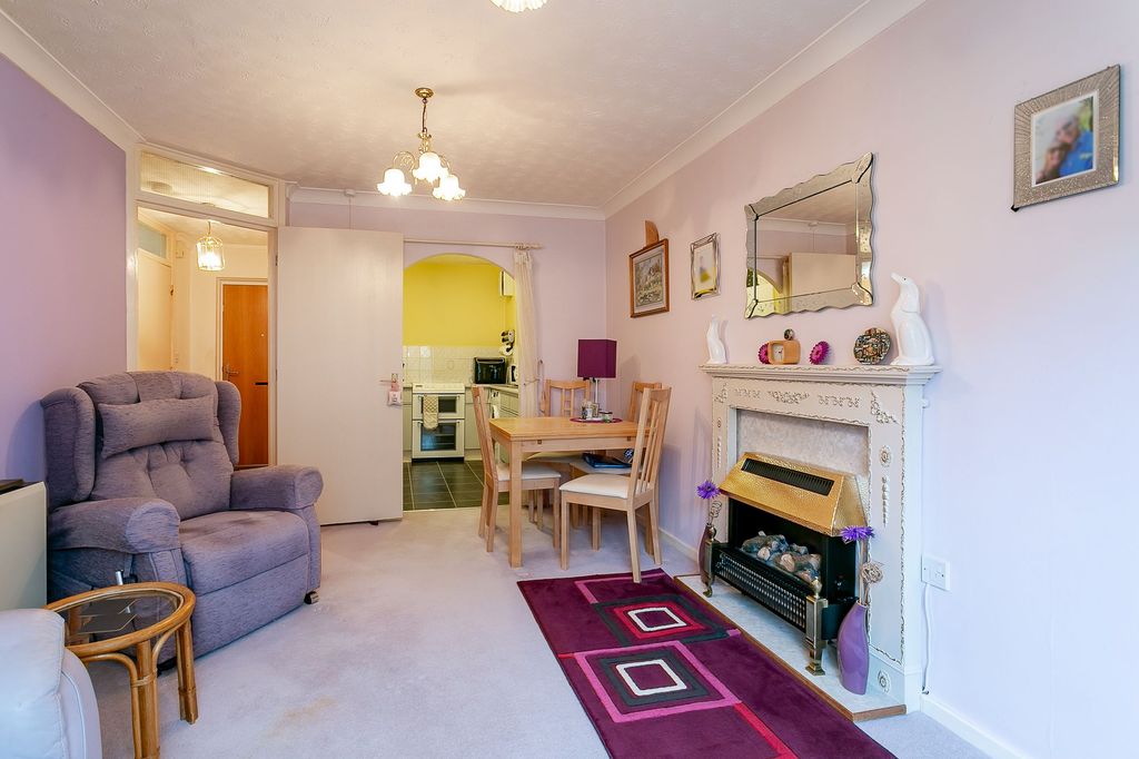 Additional image 4 of 1 bed flat for saleGlebe Road, Harrogate HG2