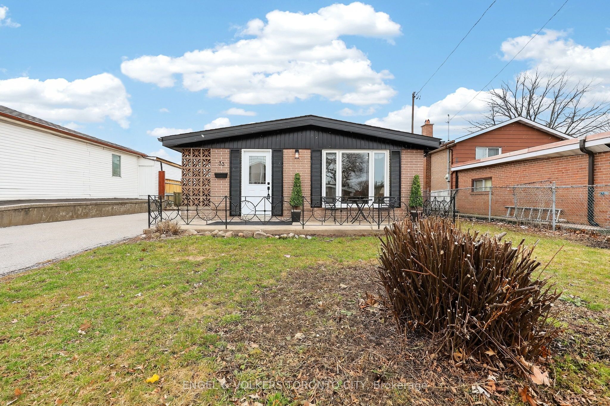 Additional image 2 of 33 Wheatsheaf Crescent, Toronto, ON, M3N 1P7
