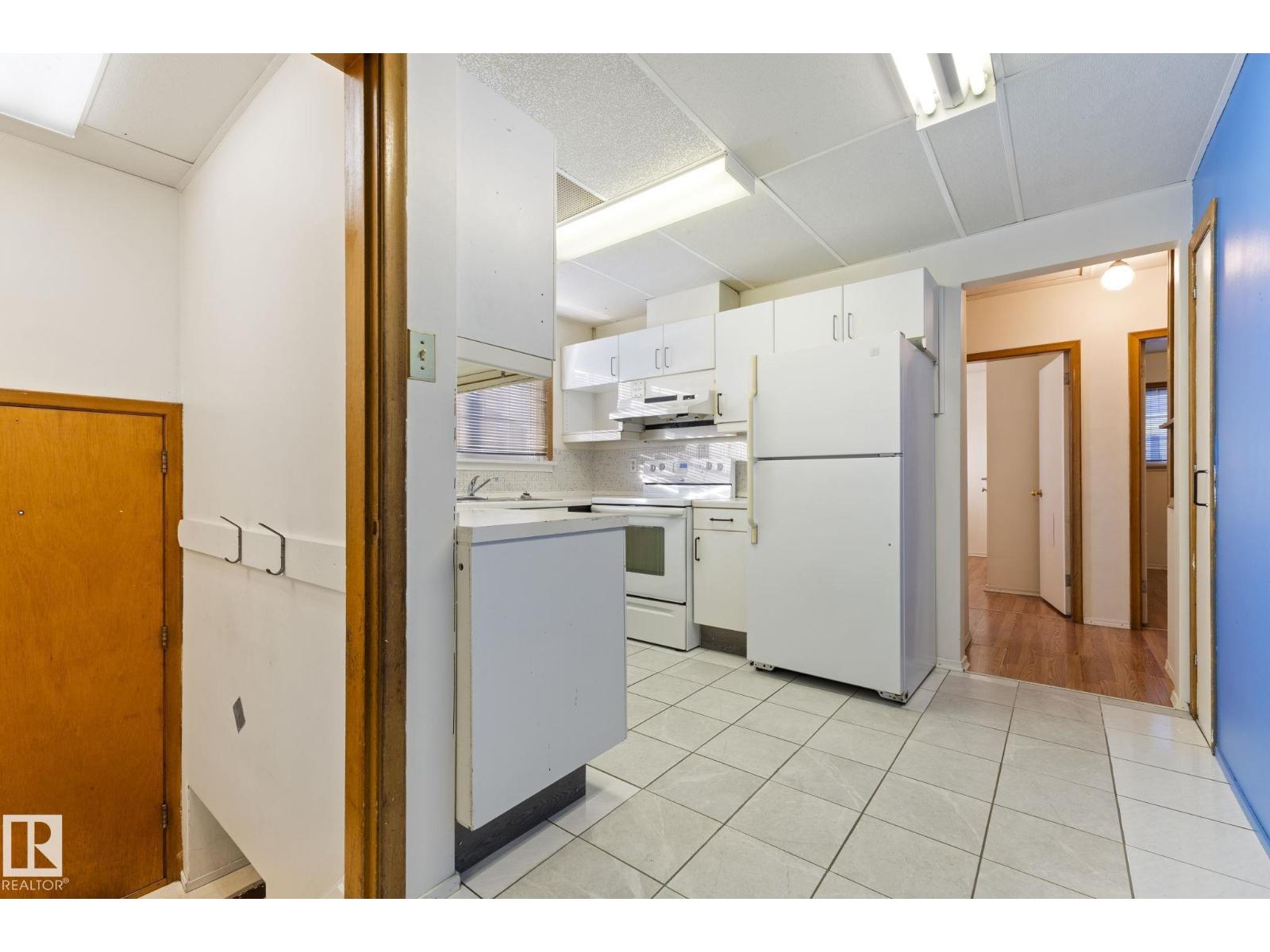 Additional image 5 of 12023 137 Avenue NW, Edmonton, AB, T5E1Z7