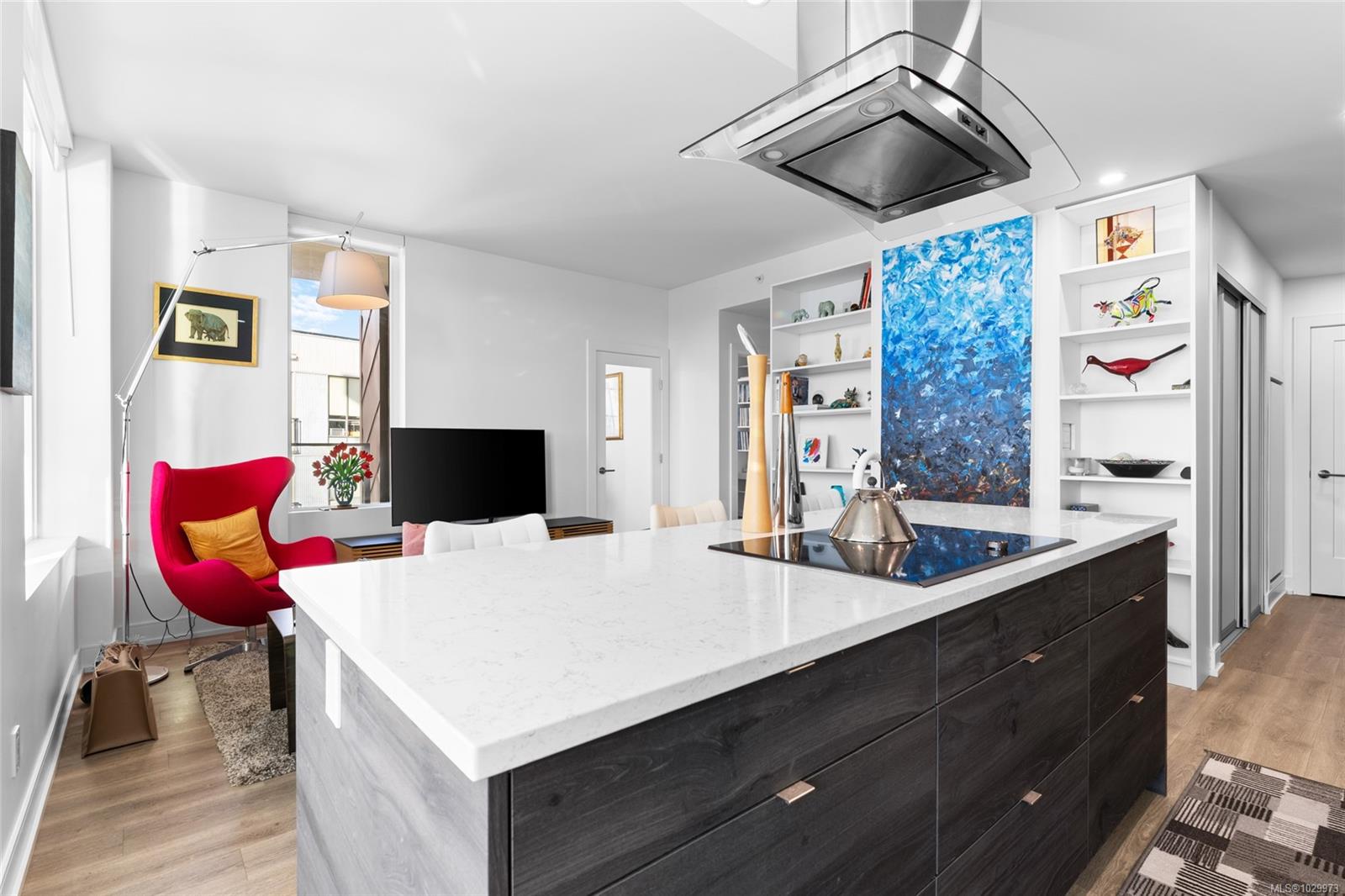 Additional image 4 of 725-1628 Store Street, Victoria, BC, V8W 0H1