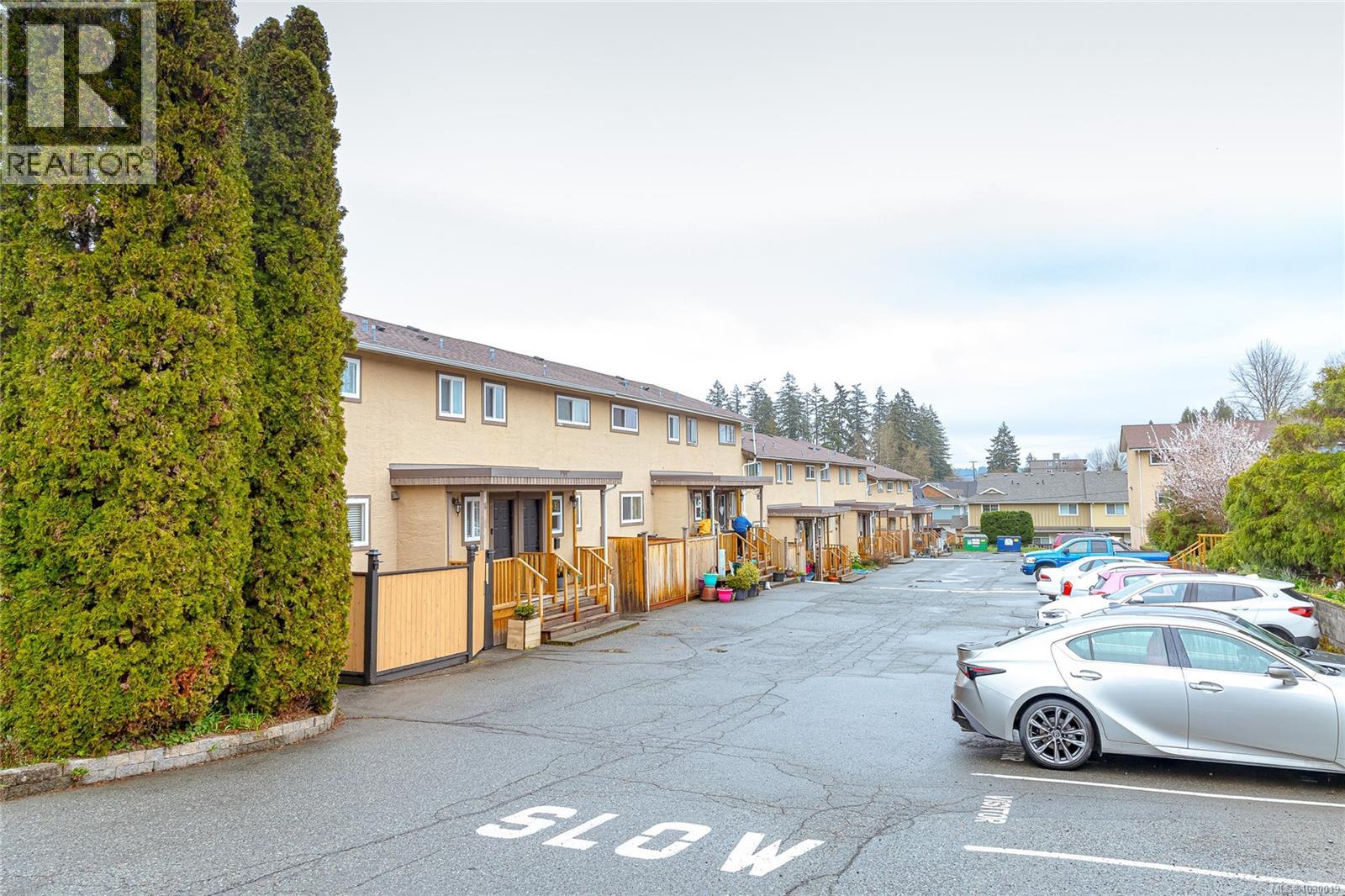 Primary image of 9 6089 Truesdale St