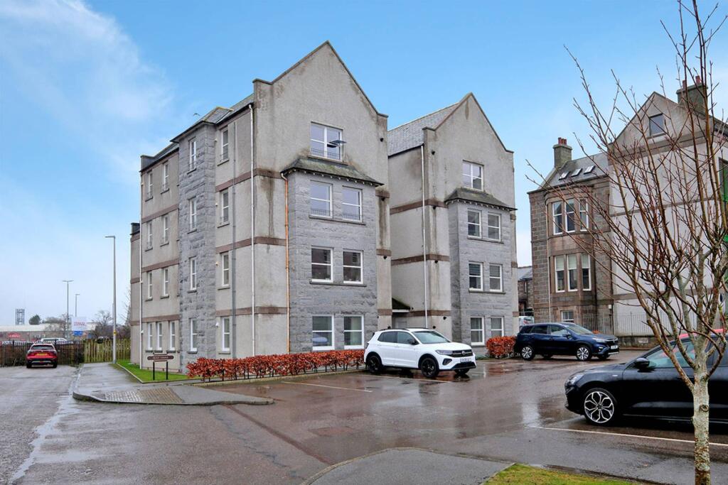 8 Dean House, Crossover Road, Inverurie, AB51 4SH