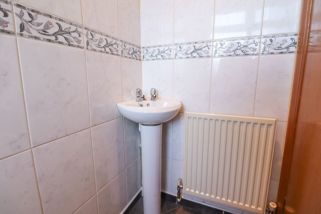 Additional image 14 of 3 bed link detached house for sale8 Windsor Place, Dumfries DG2