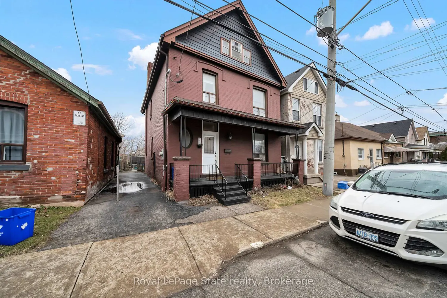 199 Bay Street photo 4