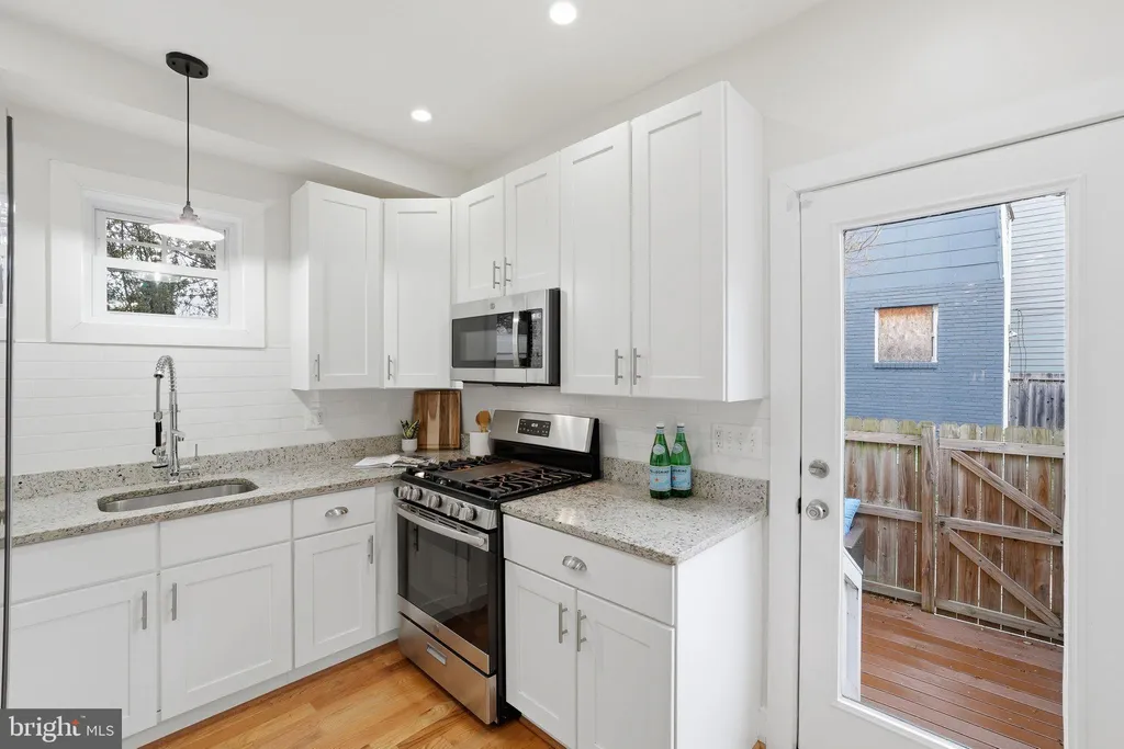 Additional image 13 of 1604 D Street SE, Washington, DC 20003