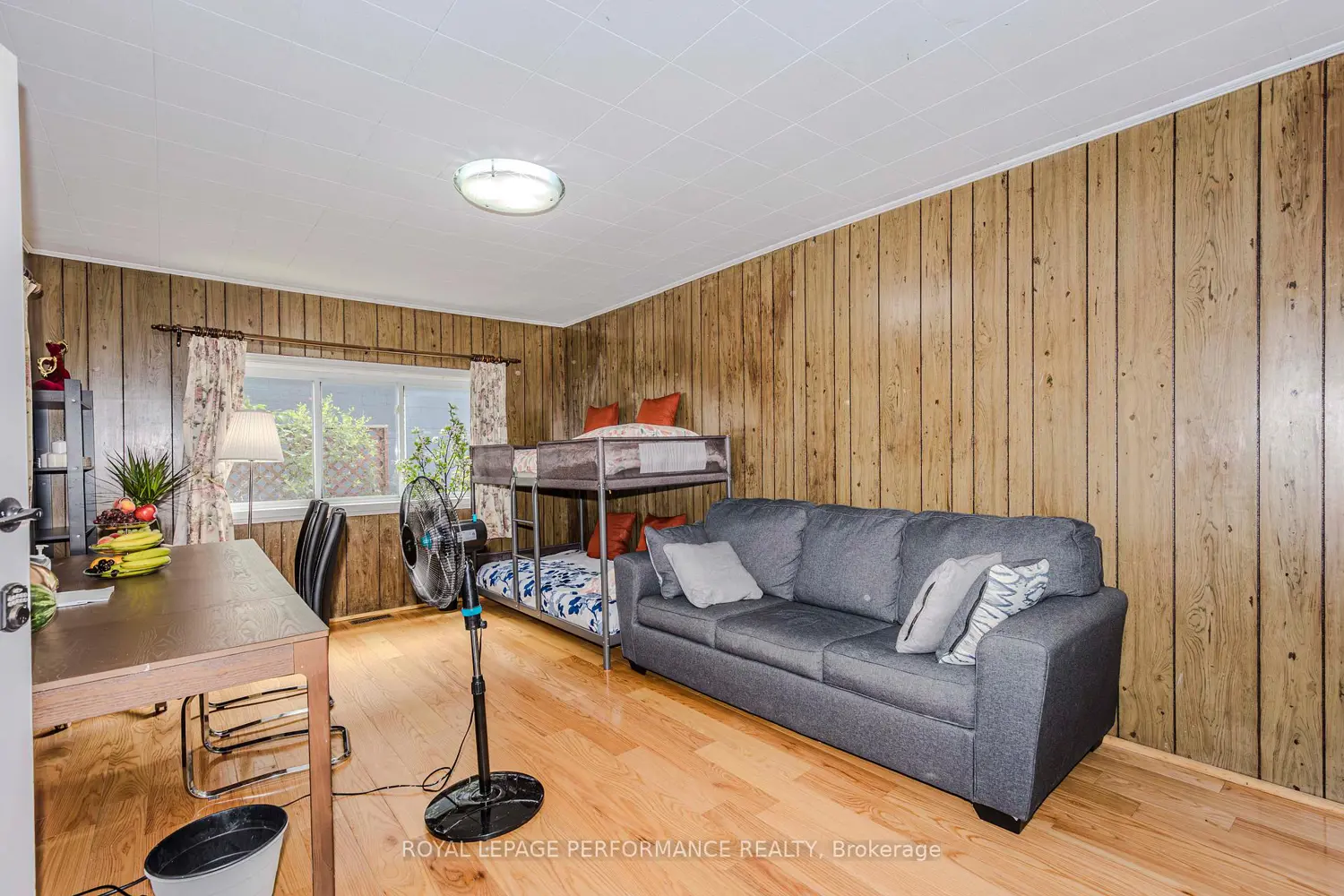 Additional image 5 of 98 Boyce Avenue