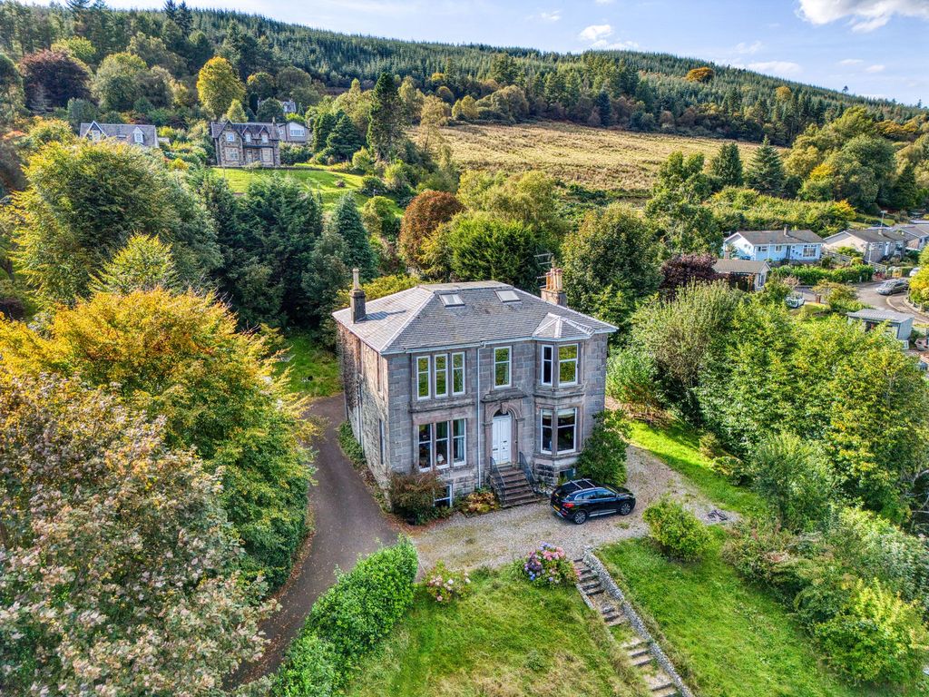 4 bed property for saleUpper Flat, Stonefield, Clynder G84