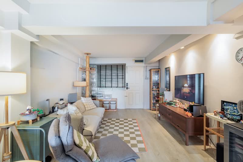 31 Marine Crescent