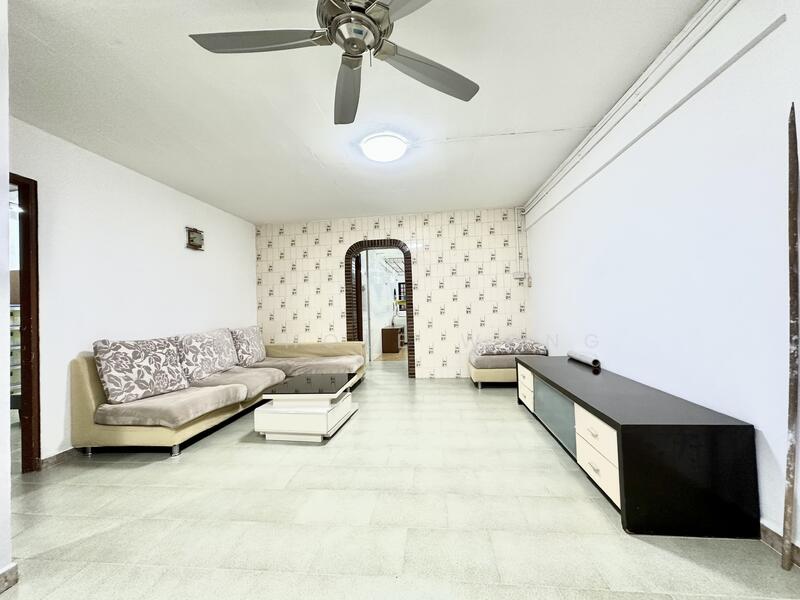 706 Yishun Avenue 5