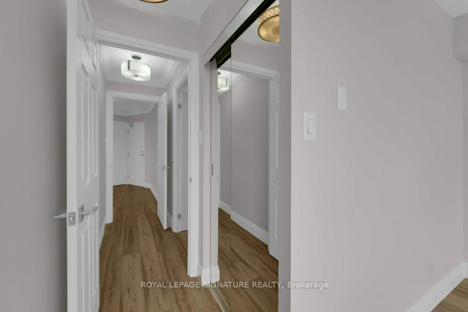 22 Clarissa Drive 1404 photo 4