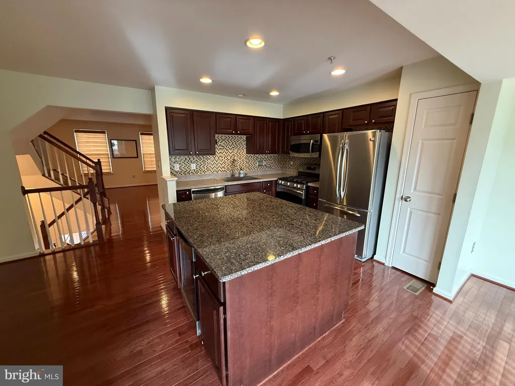 Additional image 6 of 7211 Maidstone Place Unit 201, Elkridge, MD 21075