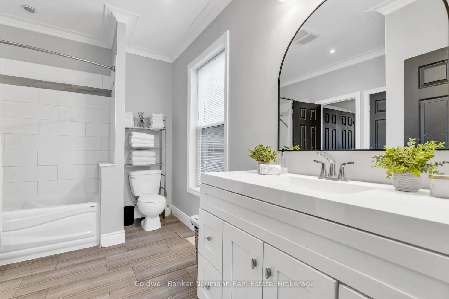 Additional image 11 of 394 Woolwich Street