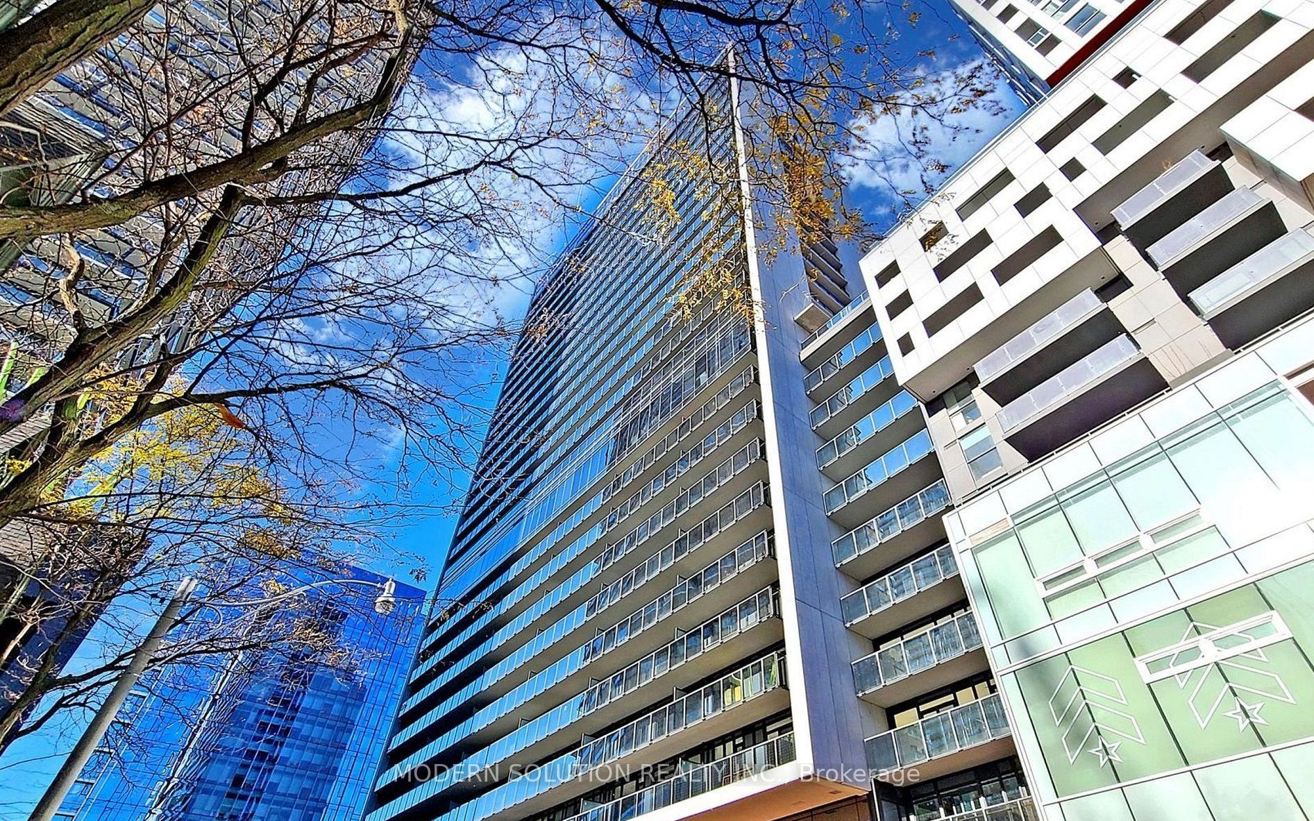 1515-330 Richmond Street W, Toronto, ON, M5V 0M4