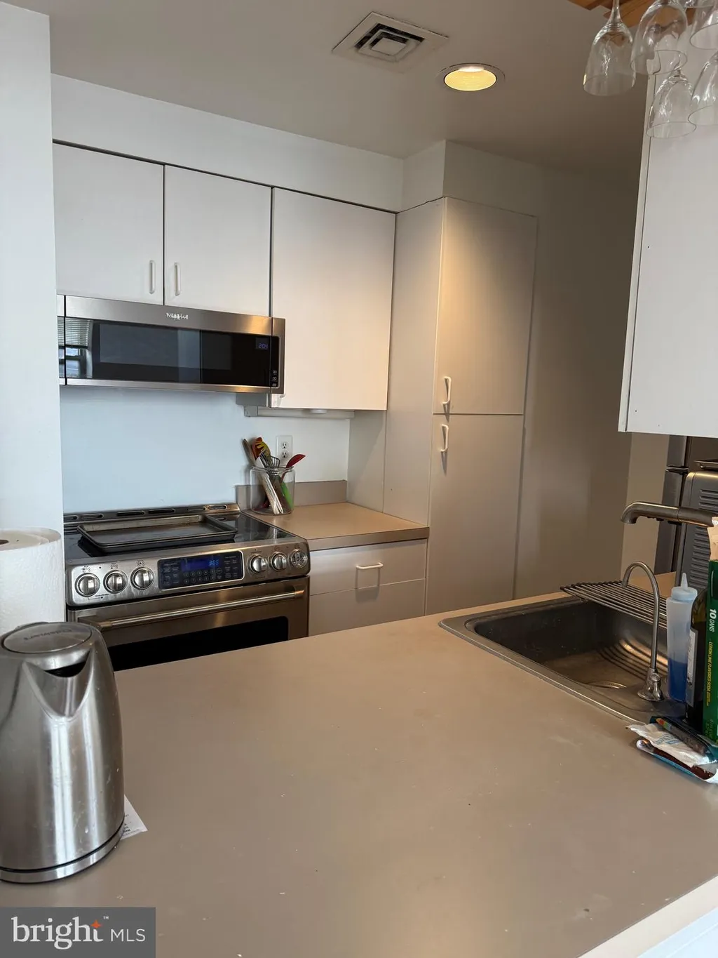 1801 Calvert Street NW Unit 401, Washington, DC 20009