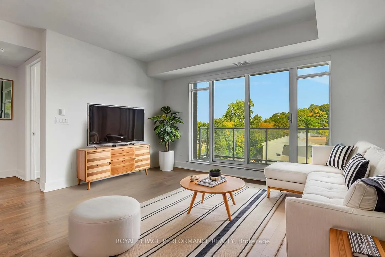 Additional image 6 of 7 Marquette Avenue 413