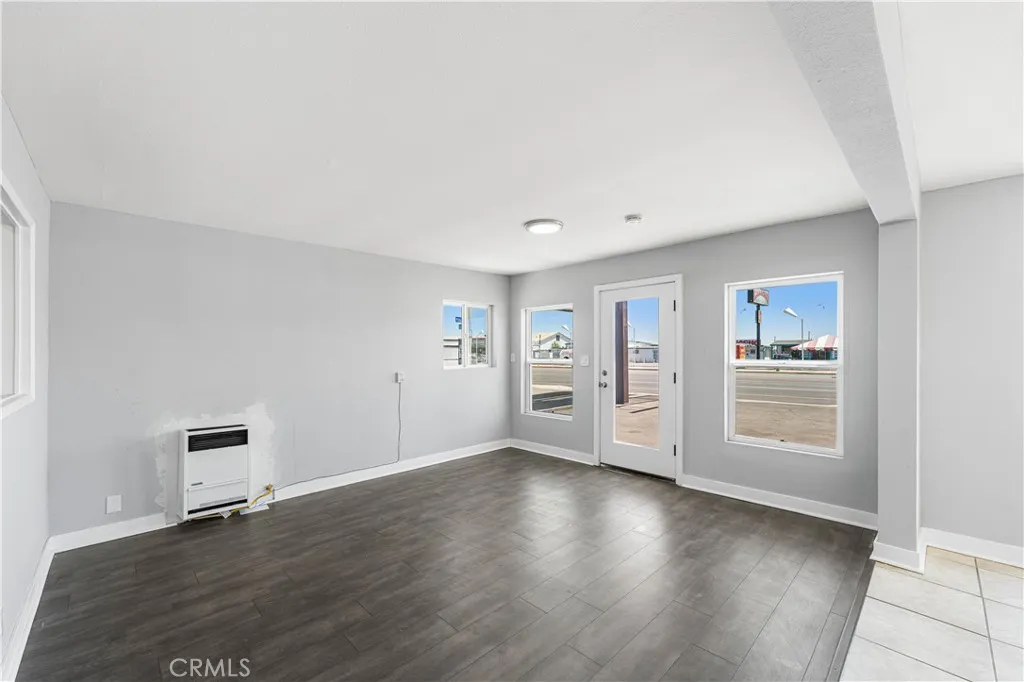 Additional image 80 of 44441 Sierra Highway, Lancaster, CA 93534