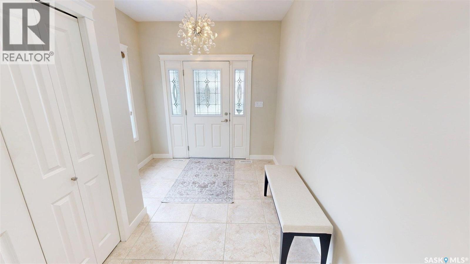Additional image 2 of 221 Brookview Drive, Regina, SK, S4Y0B2