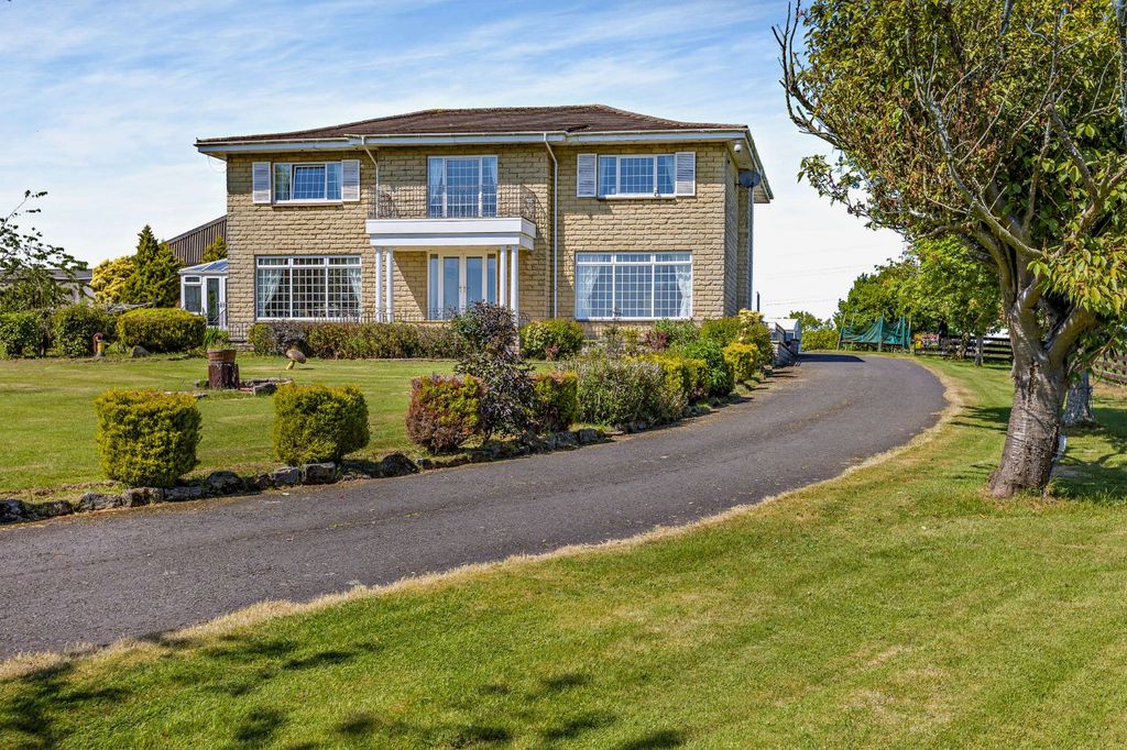 4 bed equestrian for saleMilesmark, Dunfermline, Fife KY12 photo 3