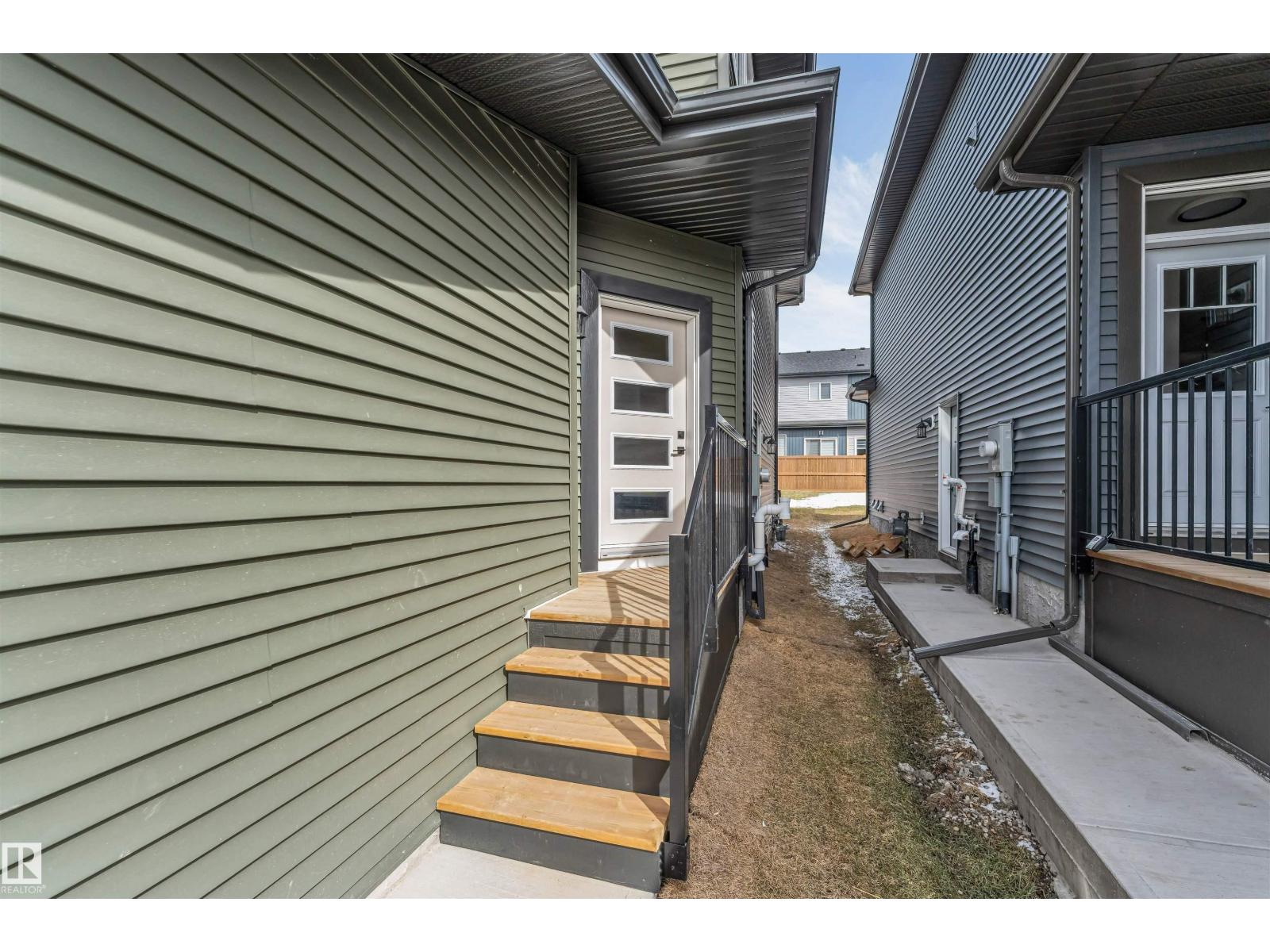 Additional image 4 of 6404 27 Avenue SW, Edmonton, AB, T6X3G4