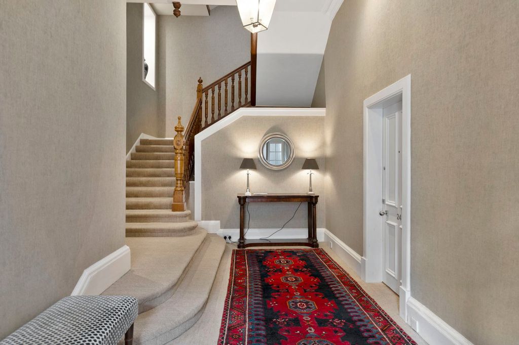 Additional image 6 of 2 bed flat for saleGolf Place, St Andrews KY16