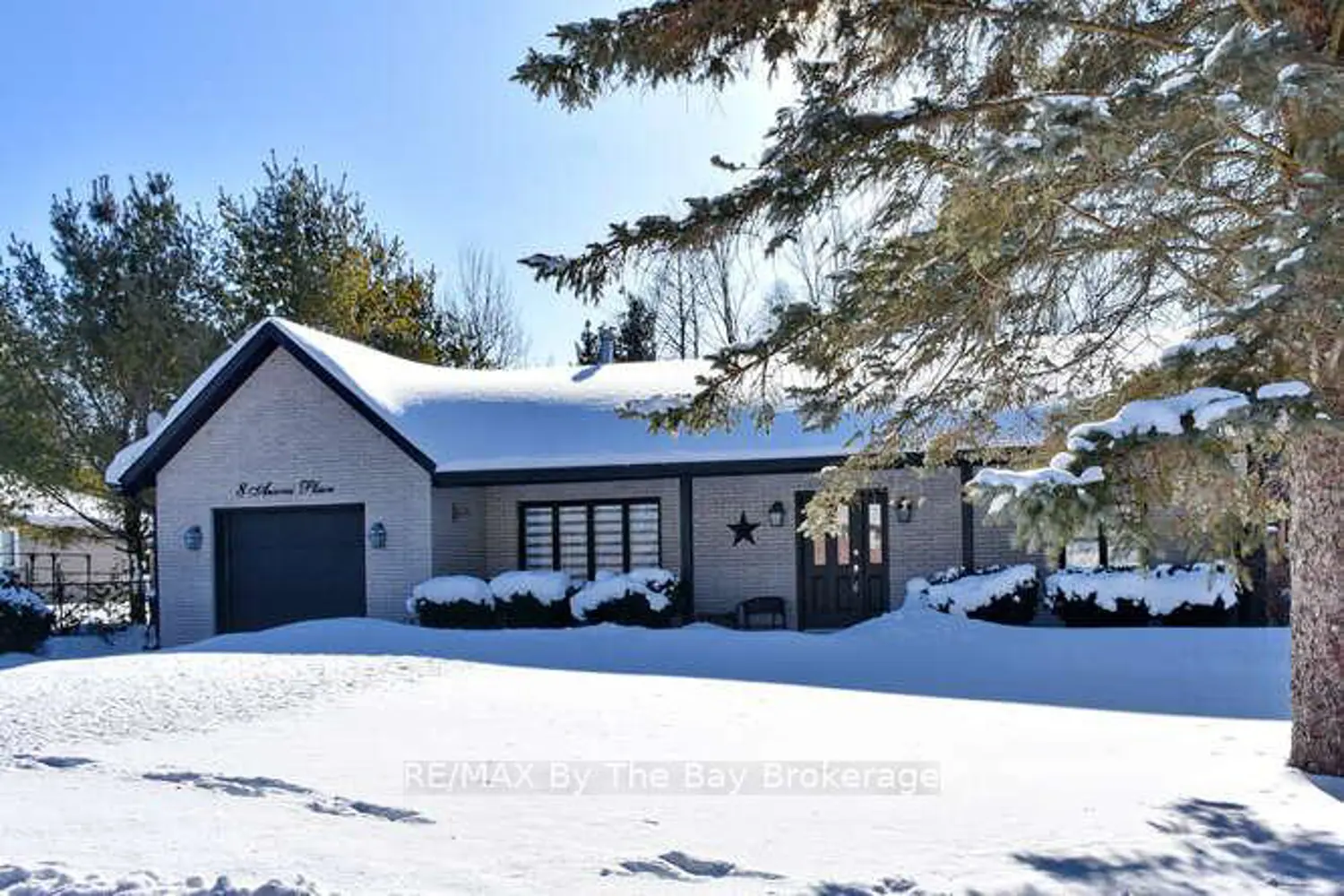8 Azores Place photo 5