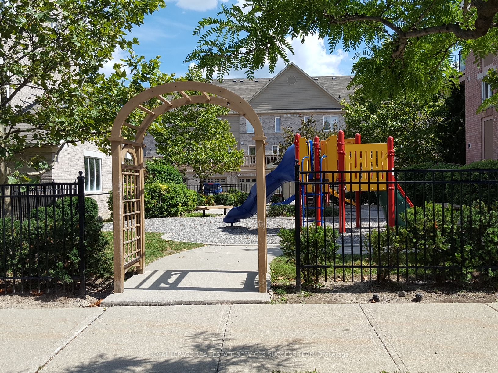 Additional image 4 of 207-4975 Southampton Drive, Mississauga, ON, L5M 8C5