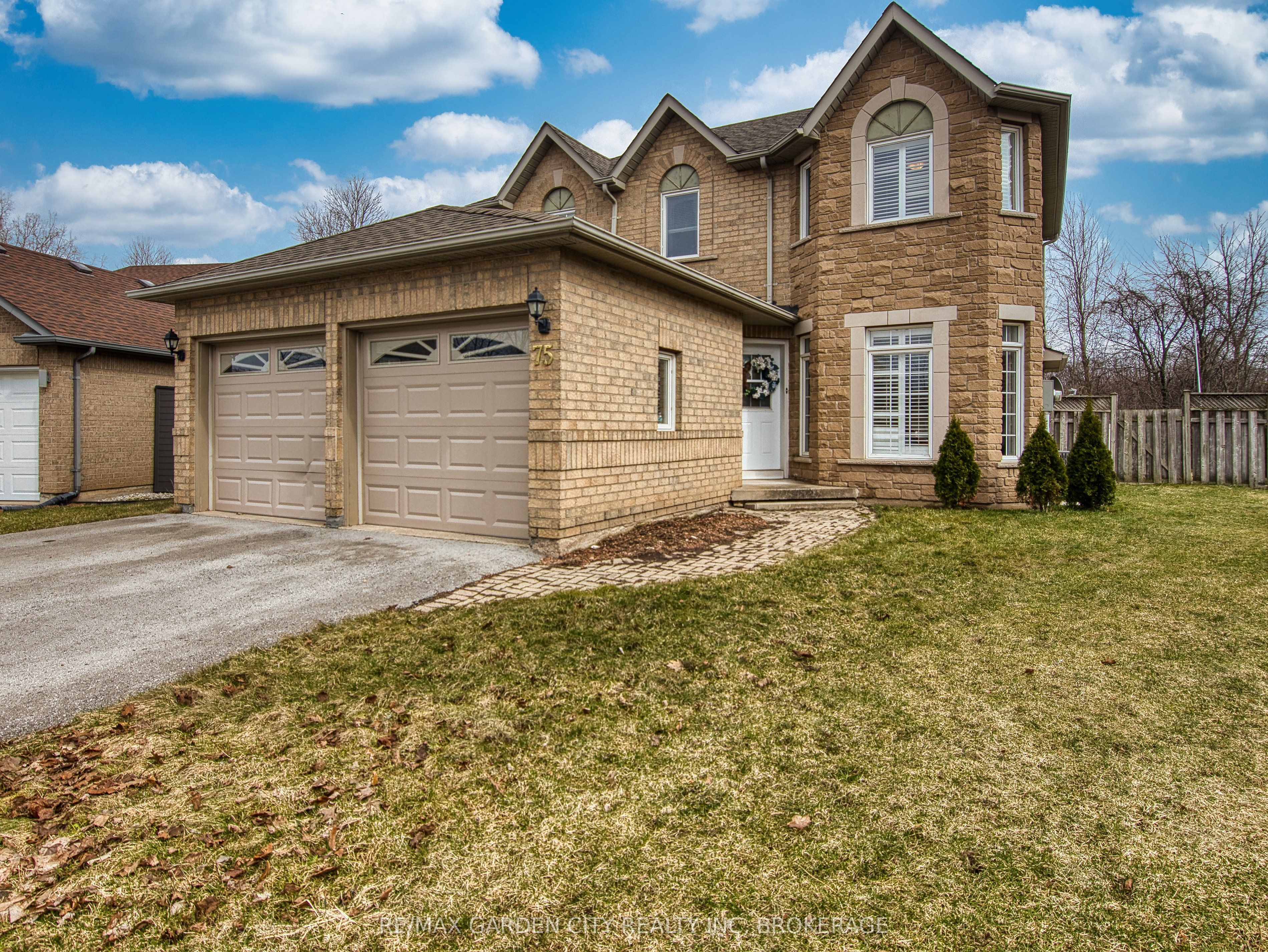 75 Jackson Court E, Welland, ON, L3C 7G4