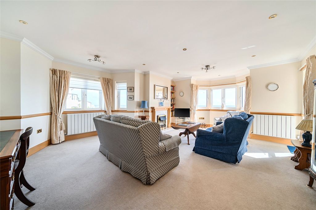 Additional image 9 of 4 bed flat for salePalm Court, 8 Coastguard Road, Budleigh Salterton, Devon EX9