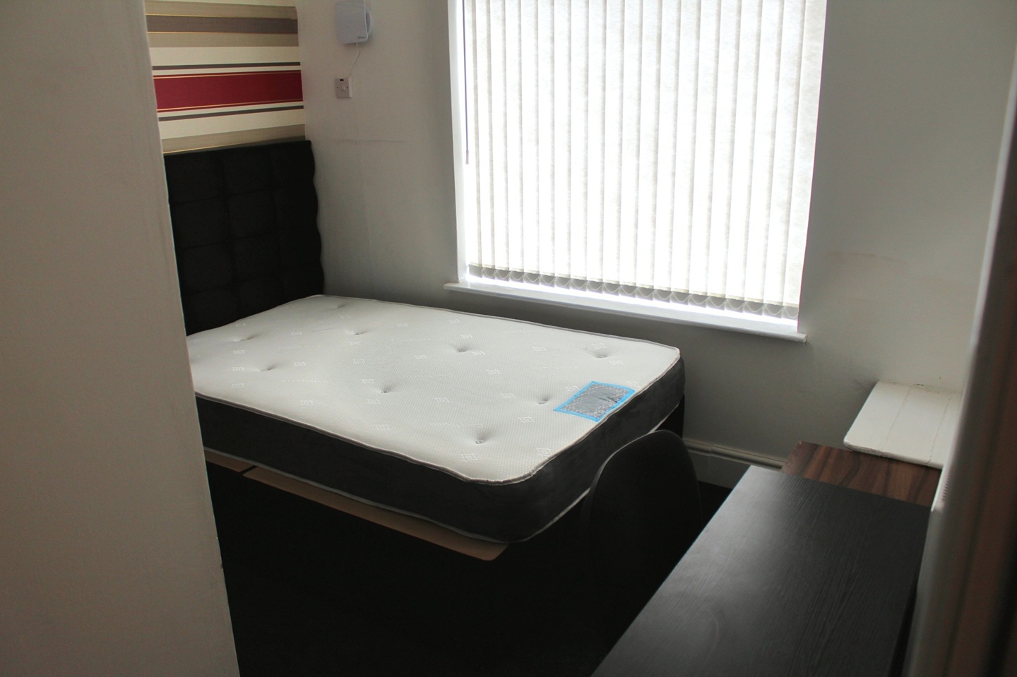 Additional image 7 of 3 Bed End Terrace, Deyne St, M6, N1 7GU