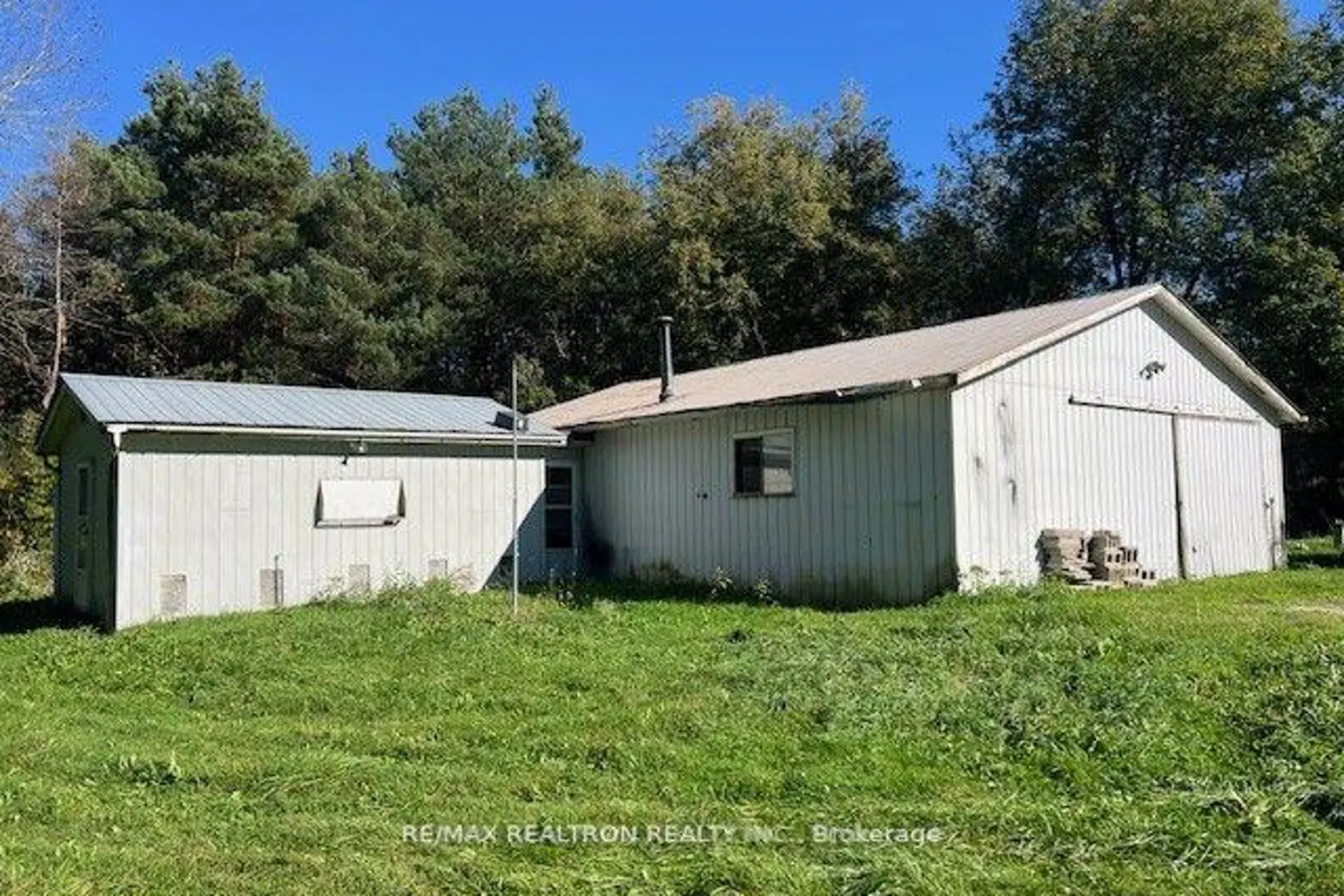 Additional image 3 of 3293 Holt Road
