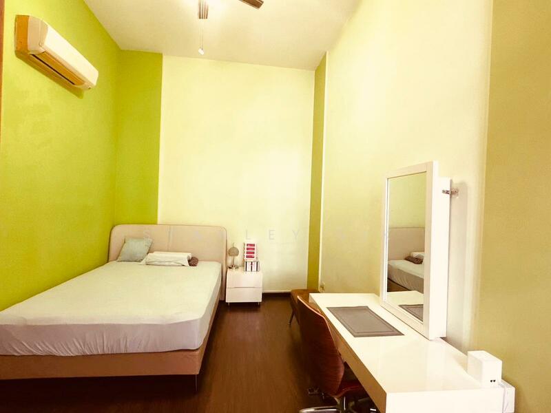 Additional image 2 of 70 Hougang Avenue 7