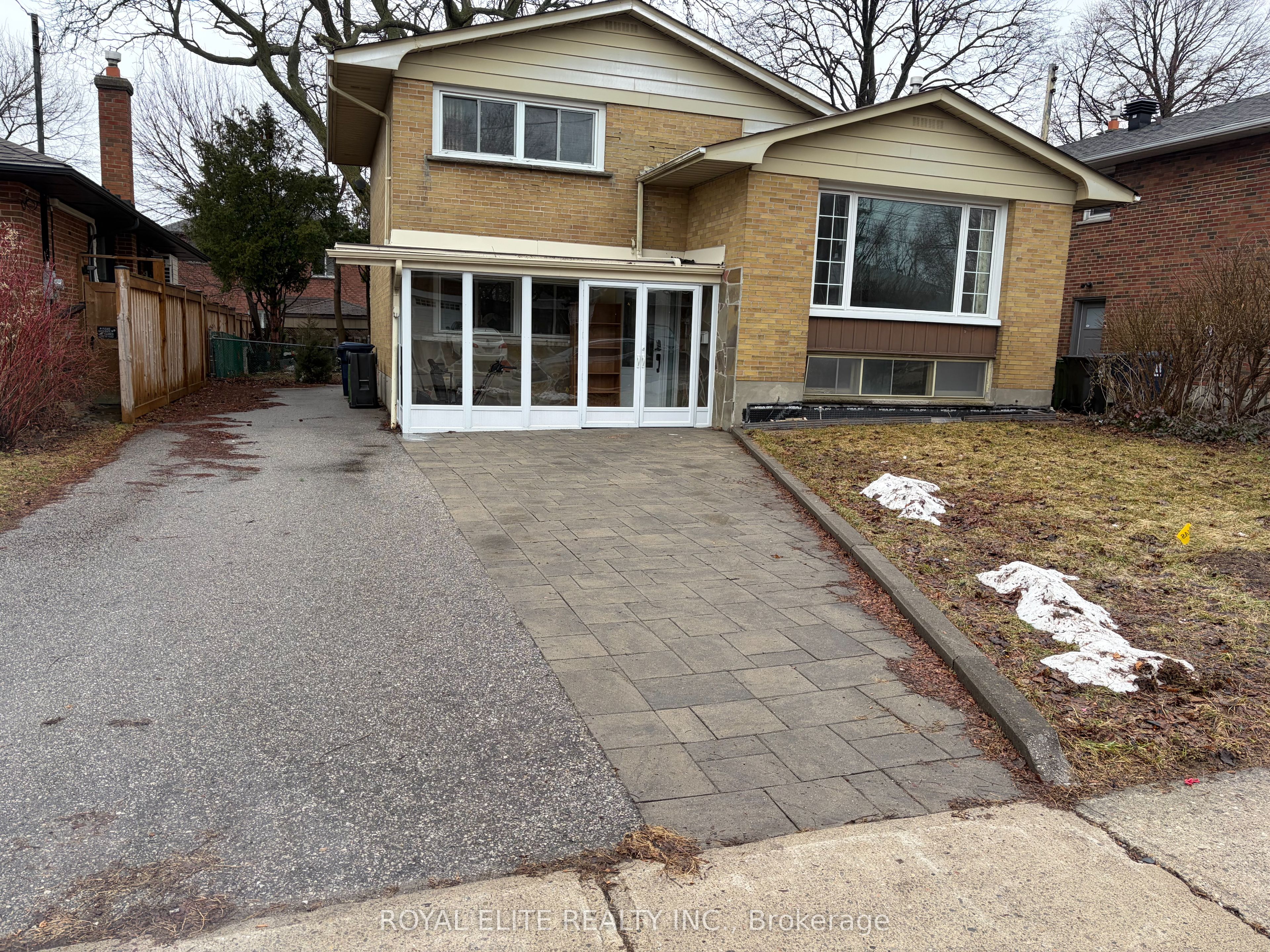 20 Shrewsbury Square, Toronto, ON, M1T 1L2