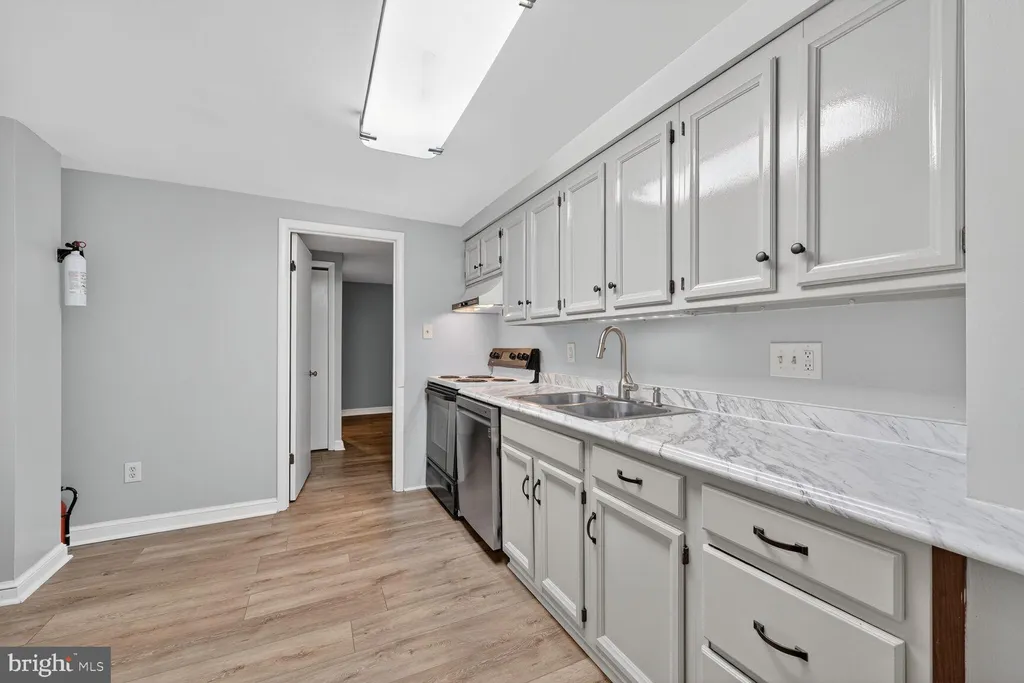 Additional image 7 of 2007 Kalorama Road NW Unit B, Washington, DC 20009