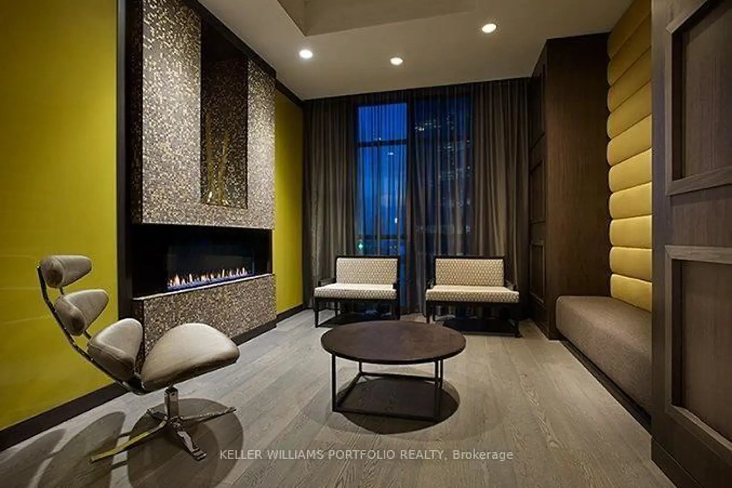 Additional image 16 of 300 Front Street 4403