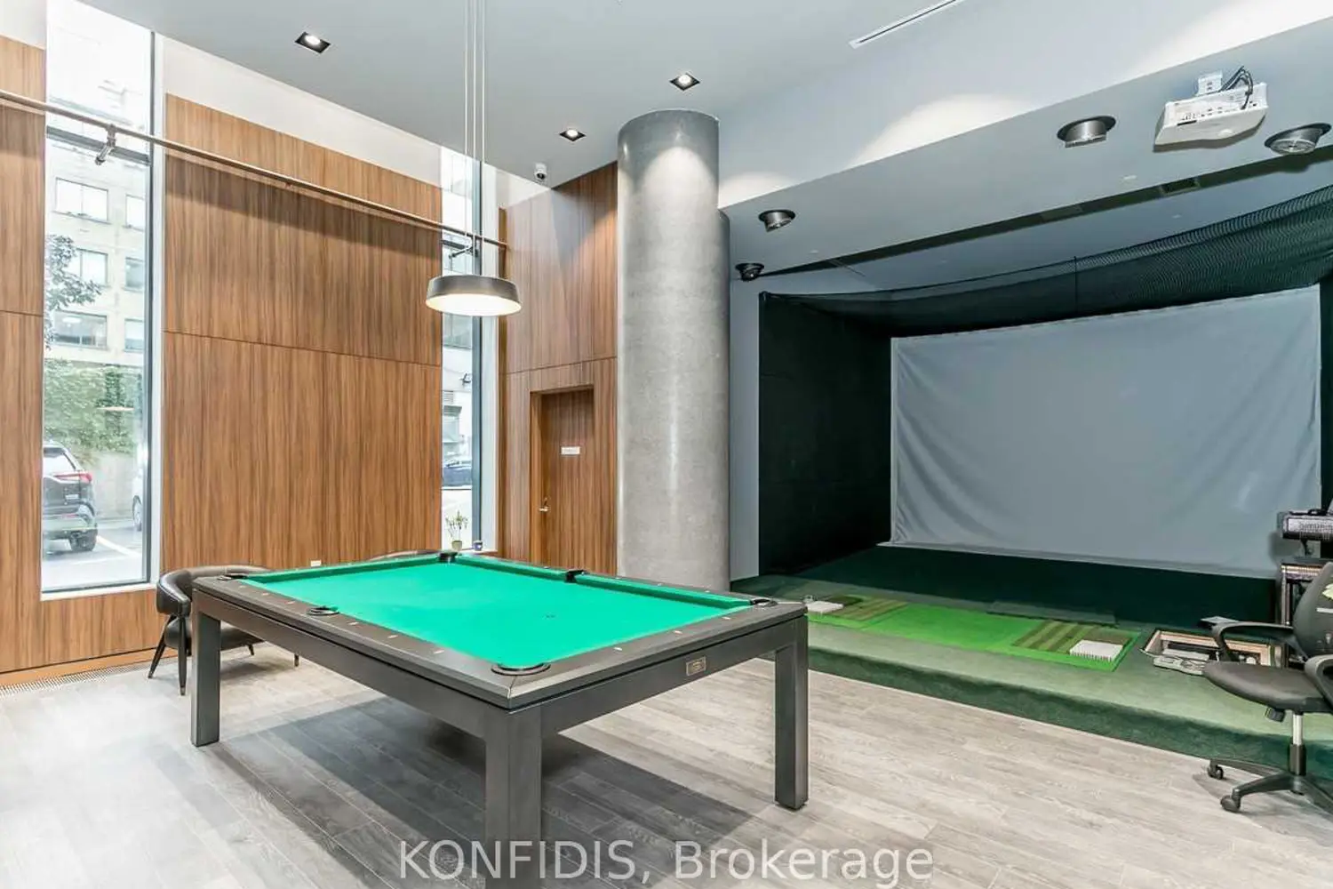 Additional image 18 of 161 Roehampton Avenue 732