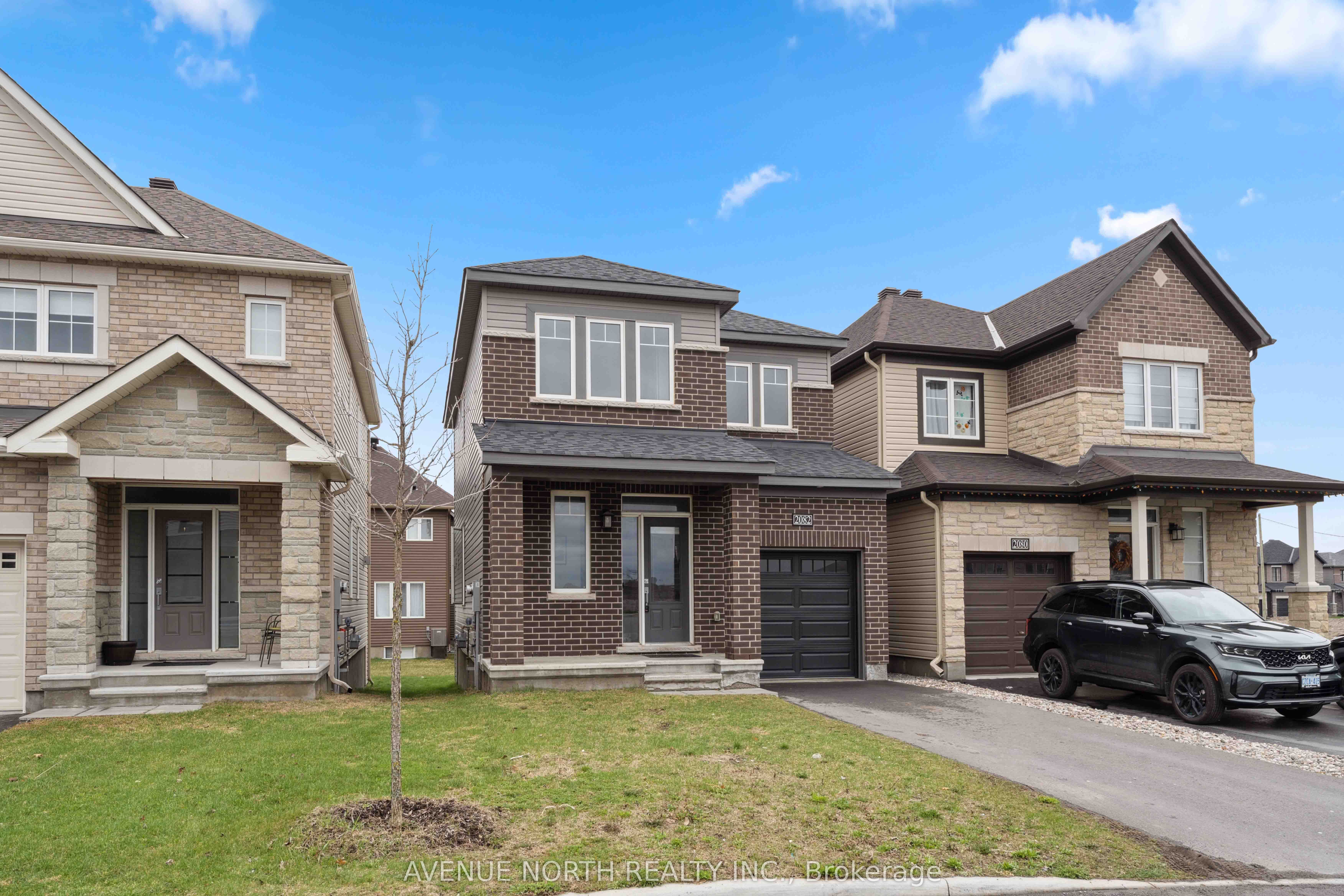 Additional image 2 of 2082 Caltra Crescent, Ottawa, ON, K2J 6V4