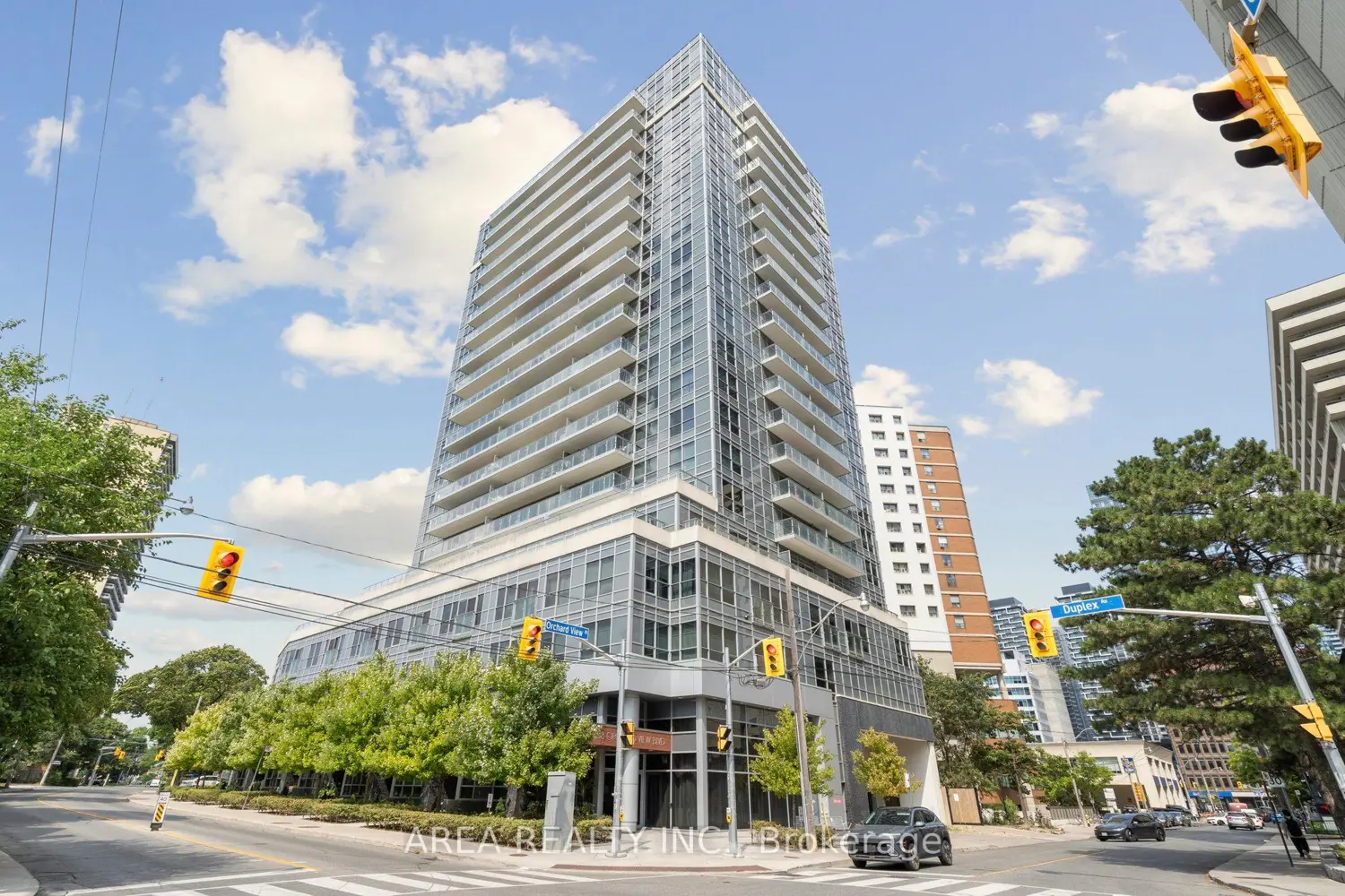 58 Orchard View Boulevard 2009