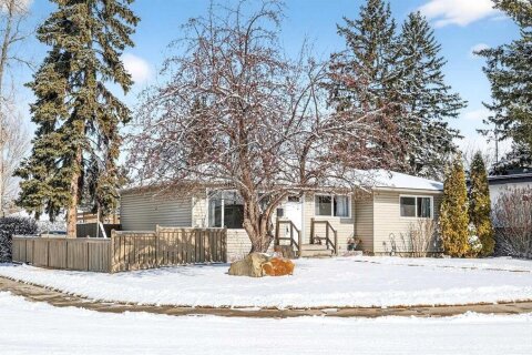 Additional image 7 of 79 Hillary Crescent SW, Calgary, AB, T2V 5J3