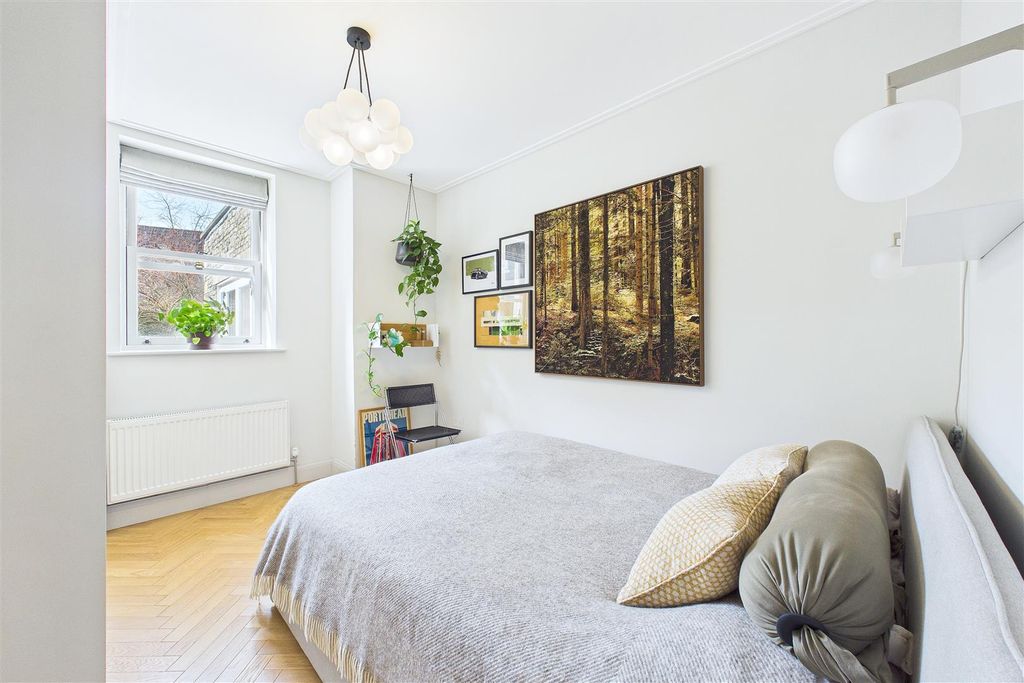 Additional image 7 of 2 bed flat for salePositioned On Hill Road, Clevedon BS21