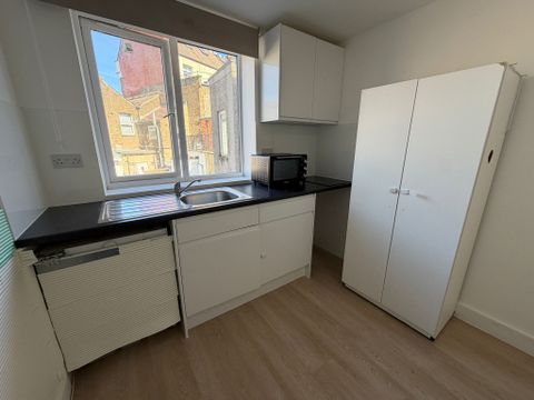 Gillet Road CR7, Studio to rent