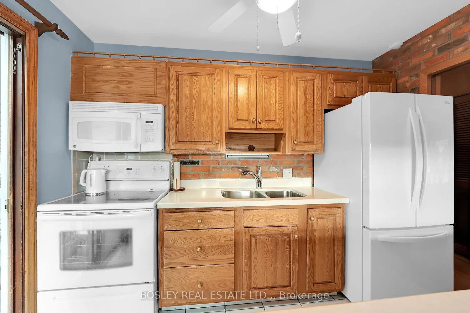 Additional image 6 of 25 Lawrence Drive