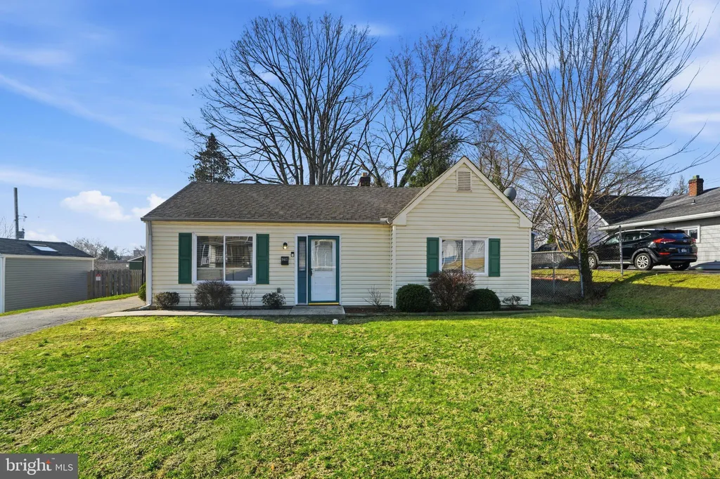 1617 W Willow Run Drive, Wilmington, DE 19805