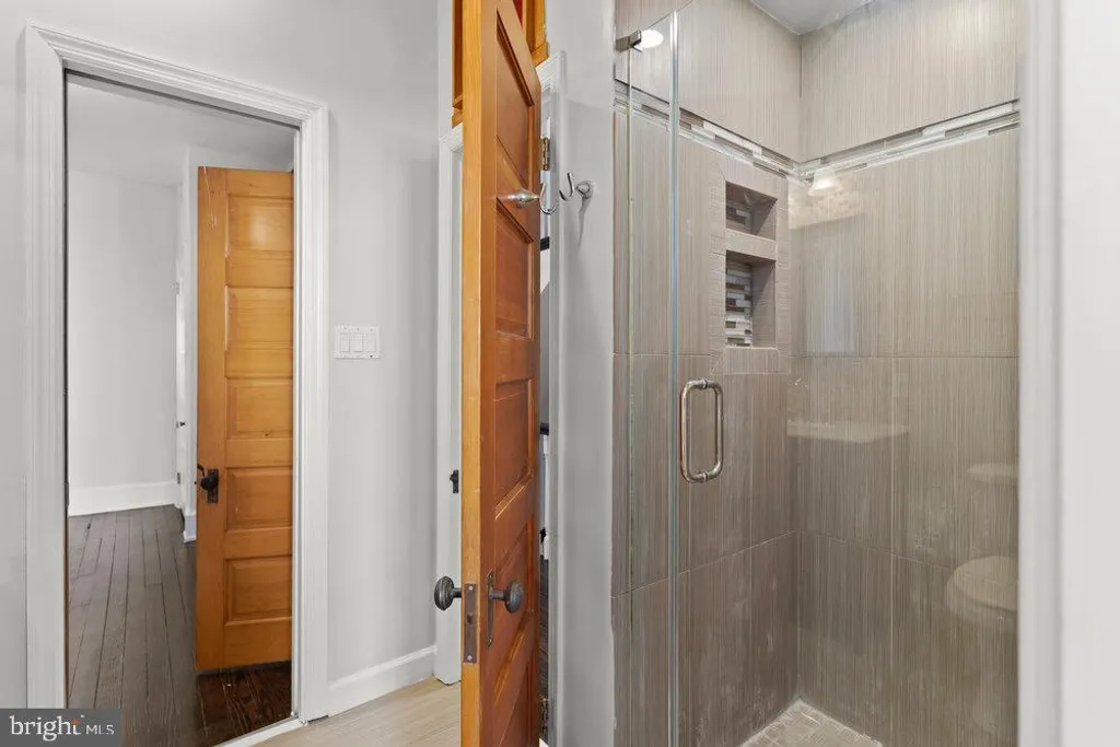 Additional image 32 of 1305 Fairmont Street NW, Washington, DC 20009