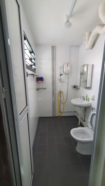 Additional image 3 of 635 Hougang Avenue 8