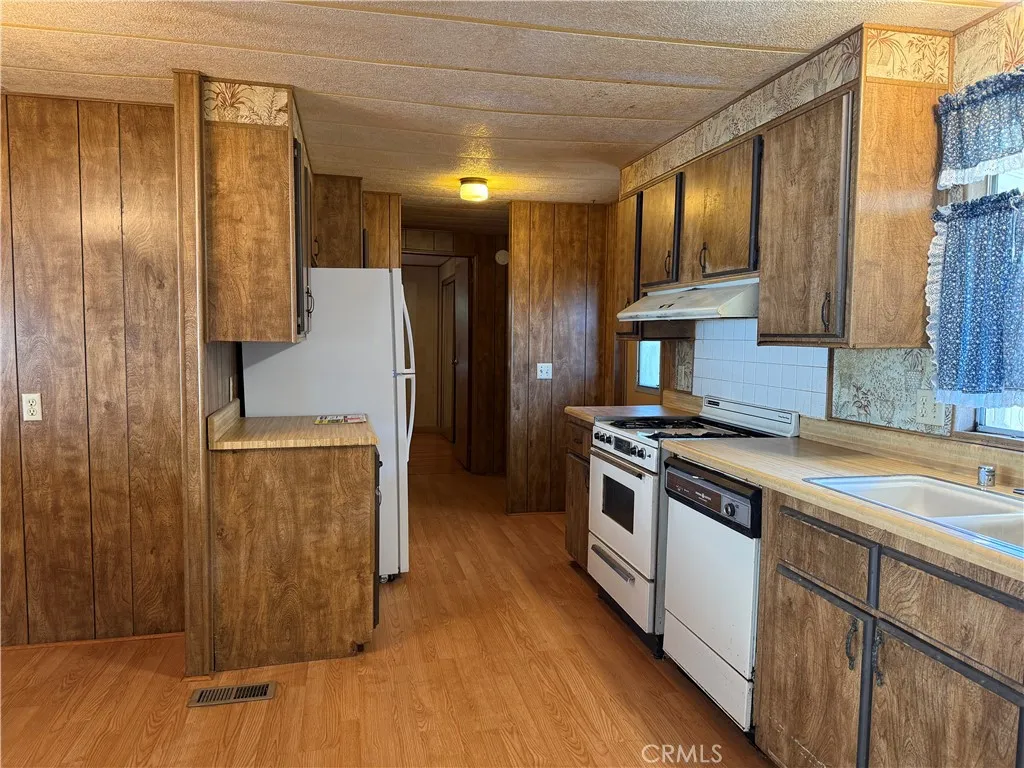 Additional image 51 of 2776 Lakeshore Blvd, Lakeport, CA 95453