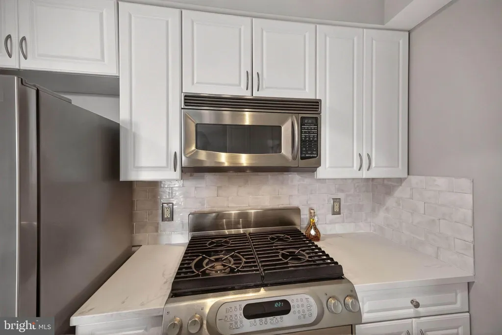 Additional image 13 of 555 Massachusetts Avenue NW Unit 1319, Washington, DC 20001