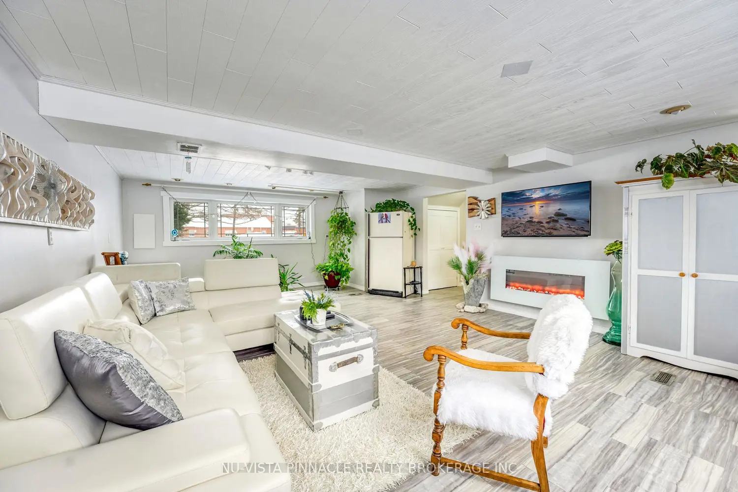 Additional image 11 of 3567 Egremont Road