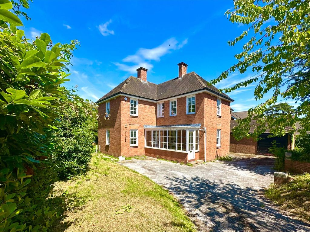 5 bed detached house for saleChurch Road, Abbots Leigh, Bristol BS8